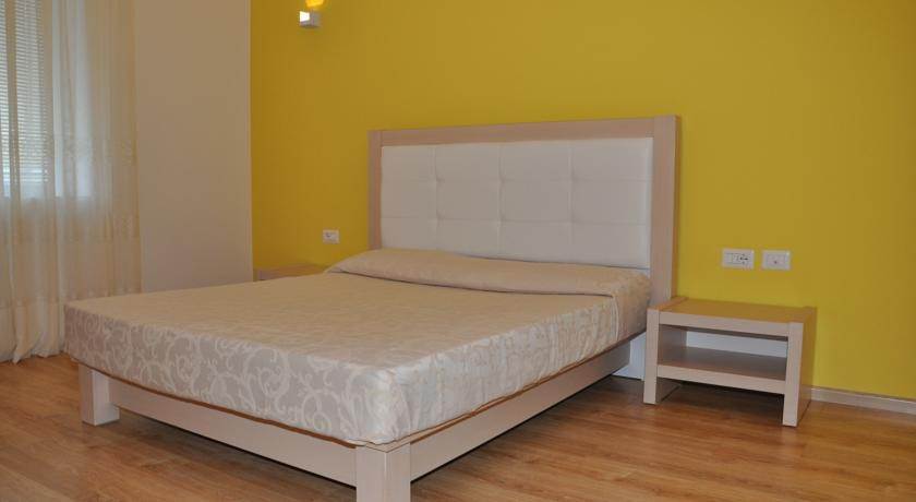 Hotel Grand White Berat