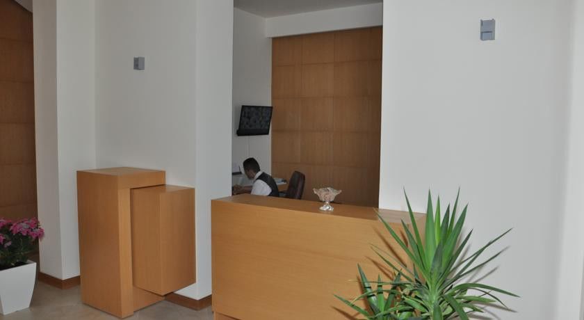 Grand White 4* Berat