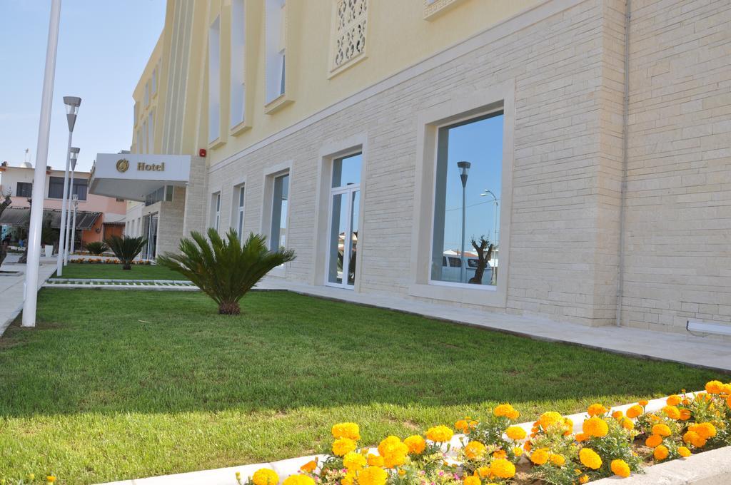 Hotel Grand White Berat